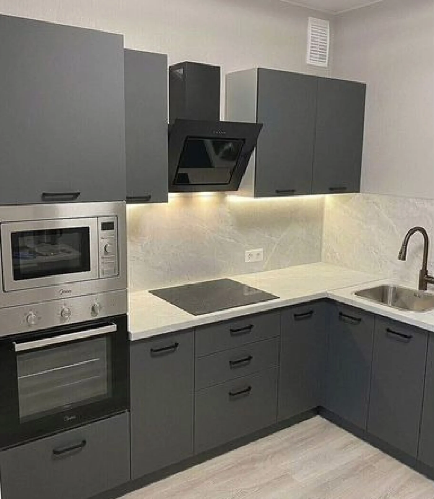 Кухни на заказ по размерам с установкой и 3D-проектом